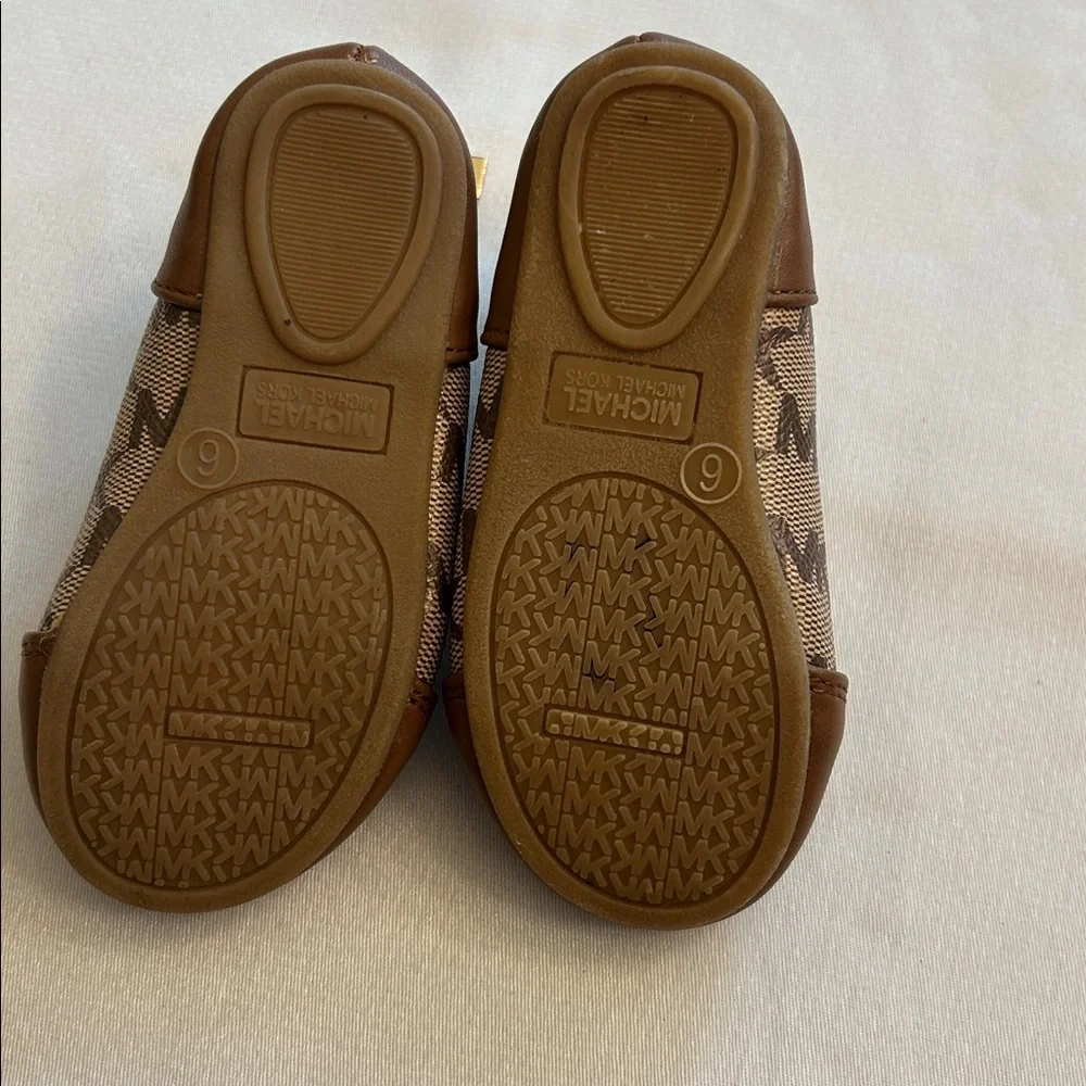 Michael Kors gold by chic