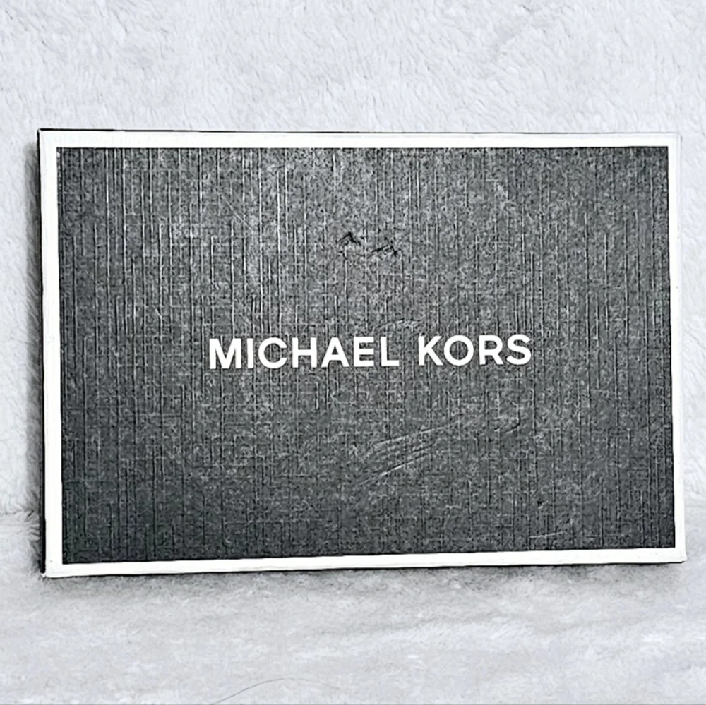 Michael Kors nib michael