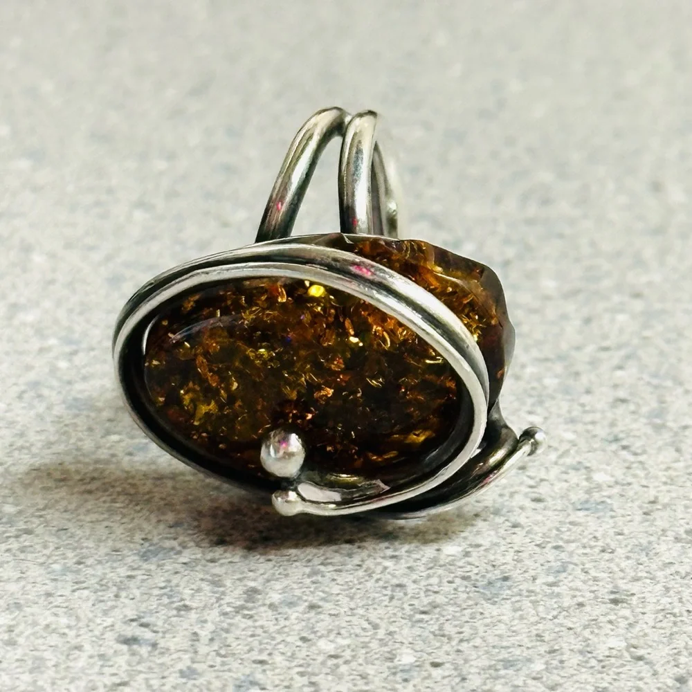 Vintage Sterling Silver size 7.5 Baltic Amber Ring