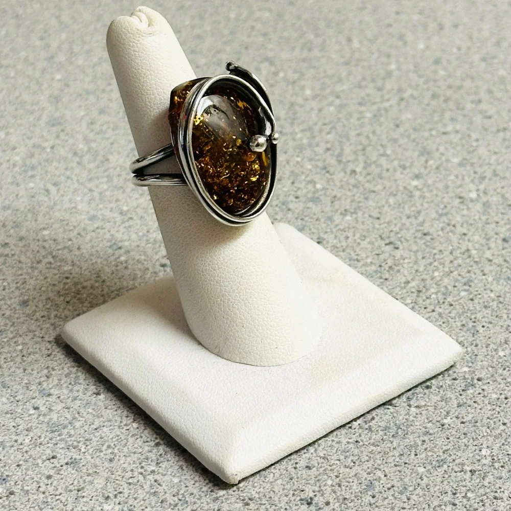 Vintage Sterling Silver size 7.5 Baltic Amber Ring