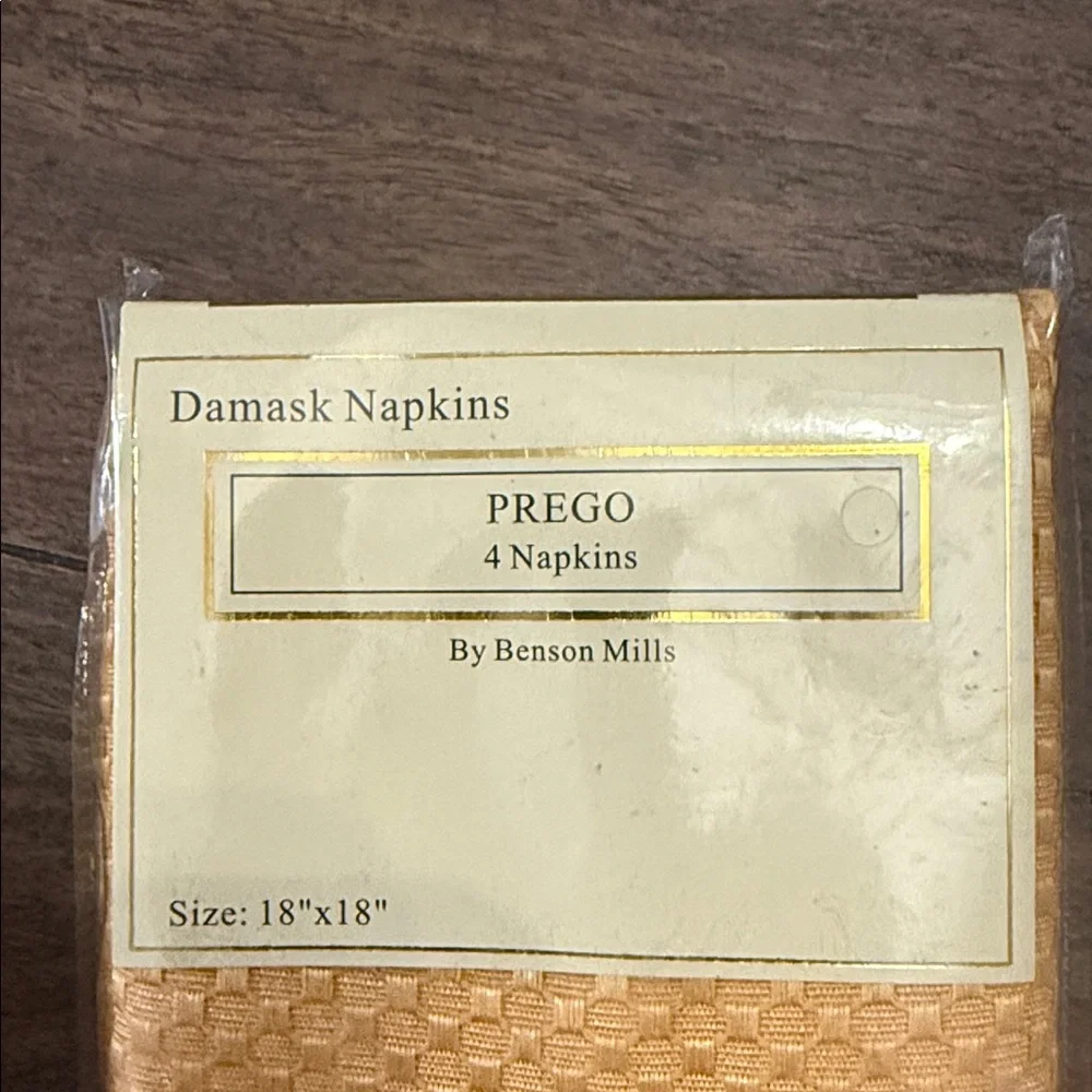 Damask Napkins~Prego 18x18 Yellow Gold~Set of 4