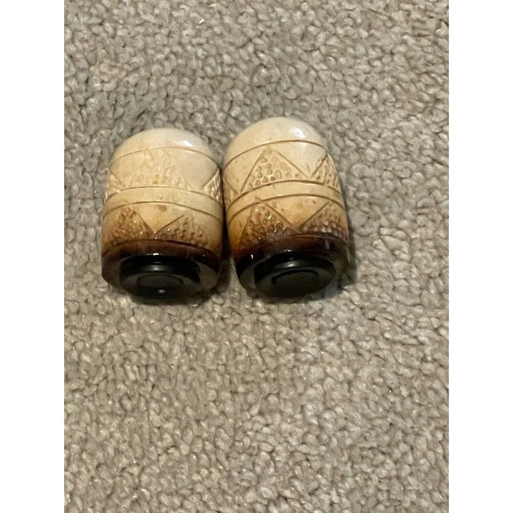 Vintage stoneware salt and pepper‎ shakers cream brown 3