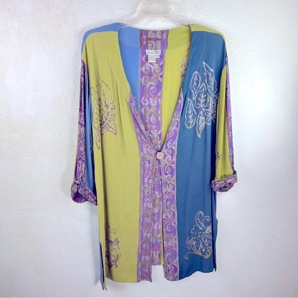 SOFT SURROUNDINGS Multi-colored Duster/Wrap. Size XL. One button closure.