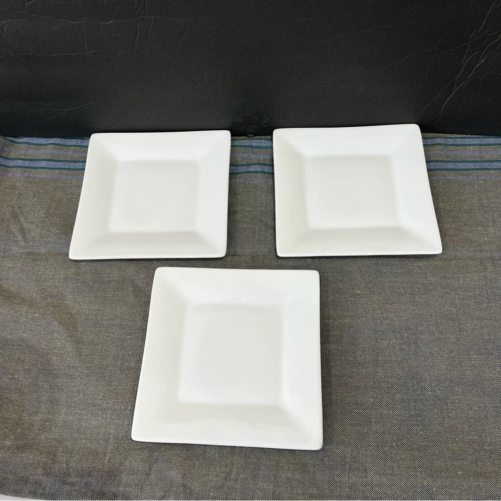 Crate & Barrel White Square Appetizer Plates 6