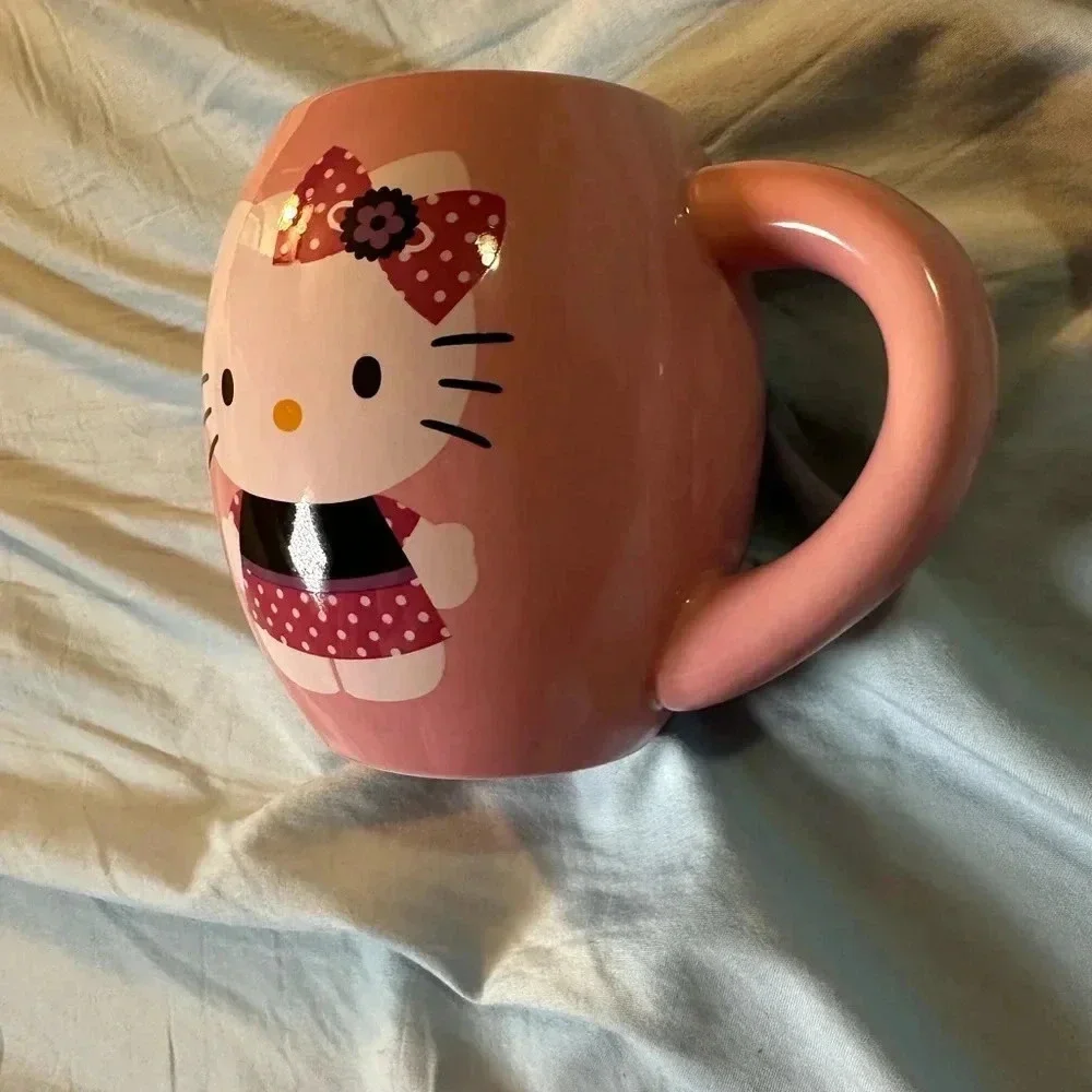 Hello Kitty not vintage