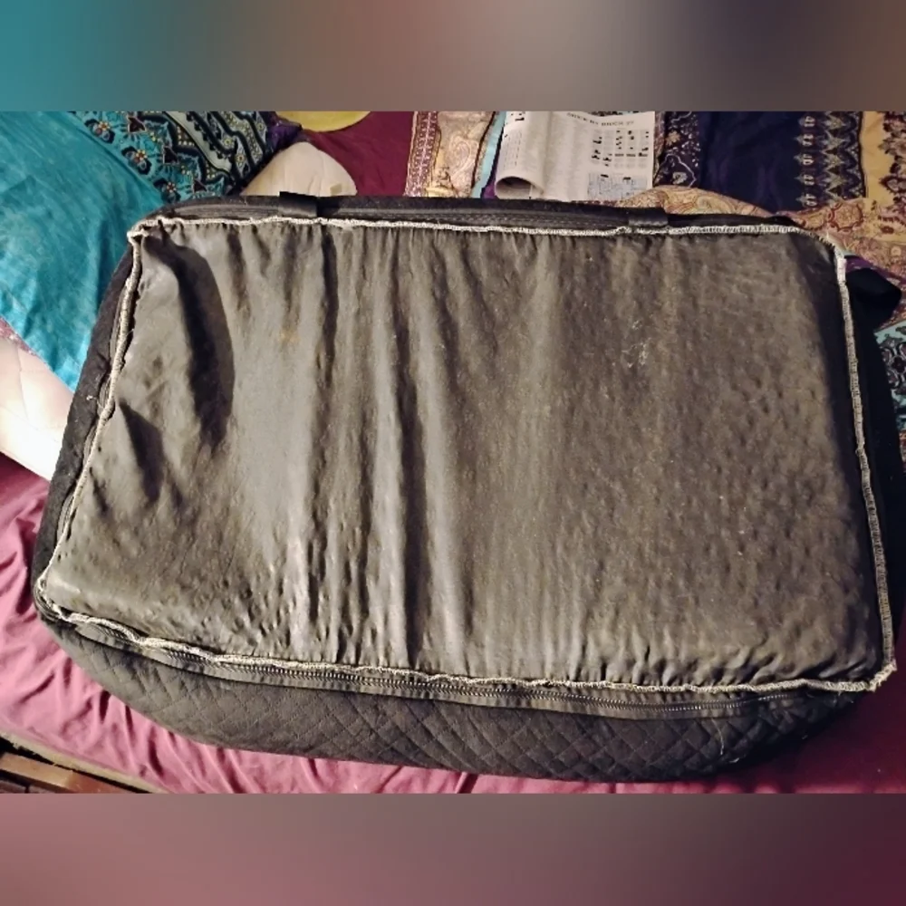 Black Quilted Large Dog Booster Carsrat for Travel