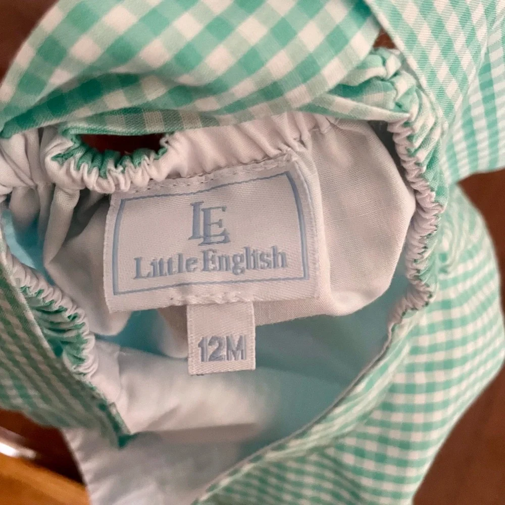 Little English charming aqua