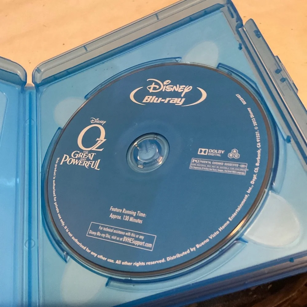 Blu Ray Disc -  OZ the Great and Powerful. V48