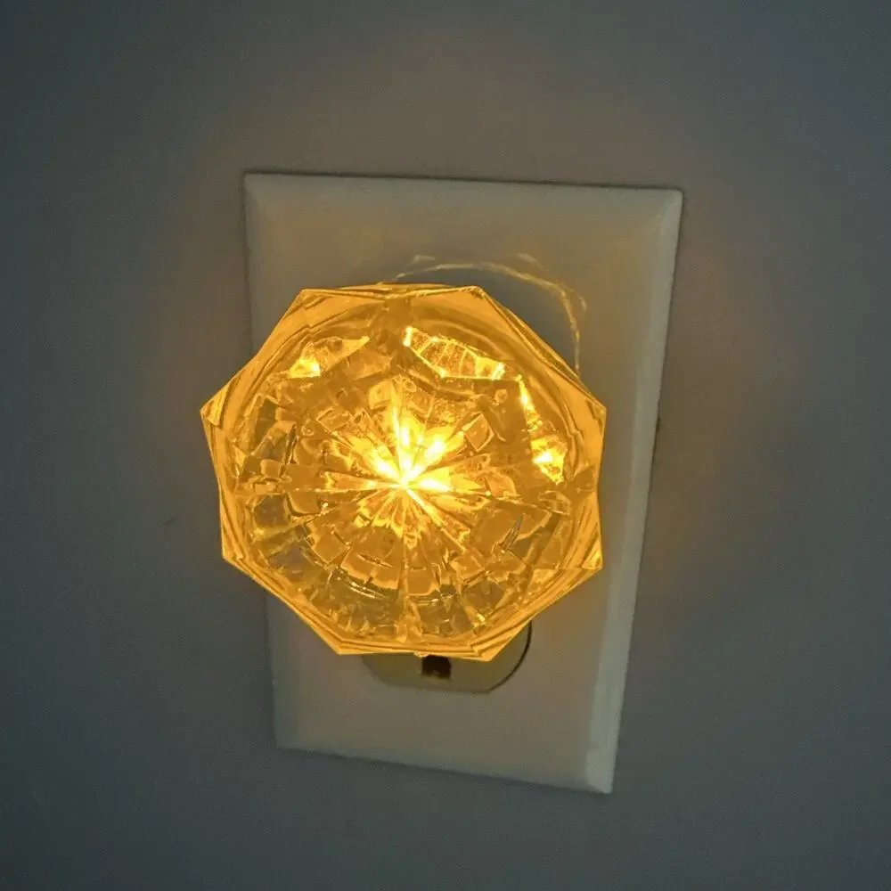 2 GE Snowflake Shape Night Light Clear w Wall Plug In General Electric