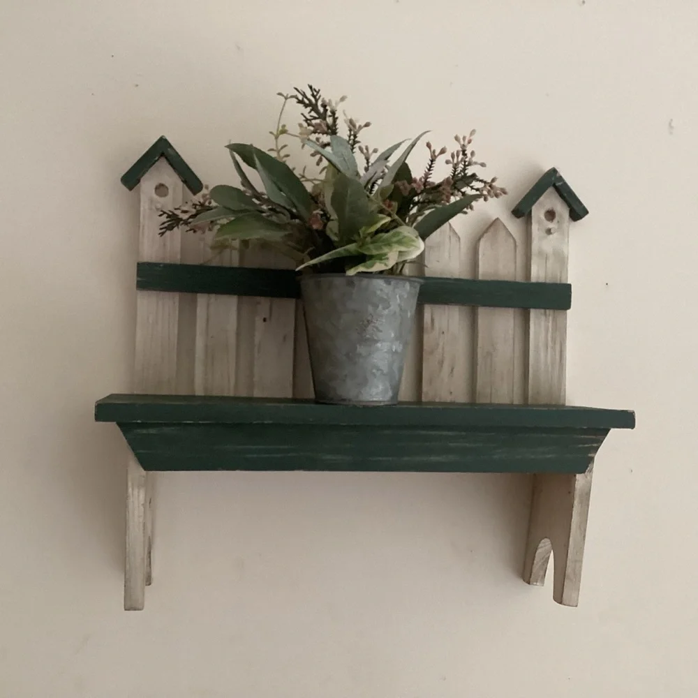 N/A charming shelf