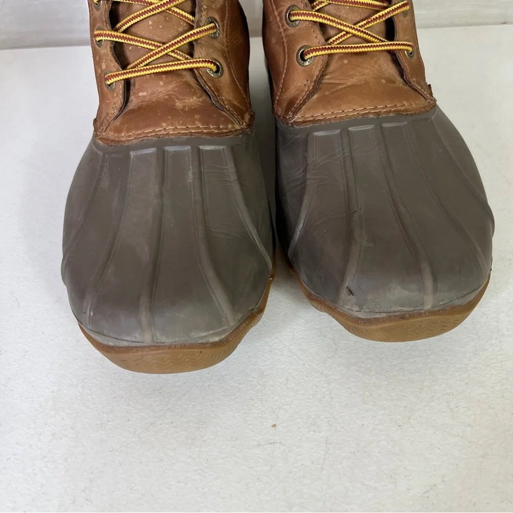 Sperry size 10