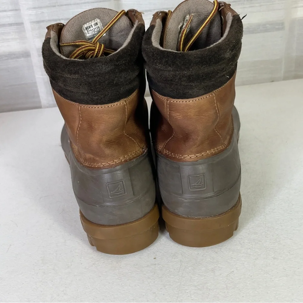 Sperry size 10