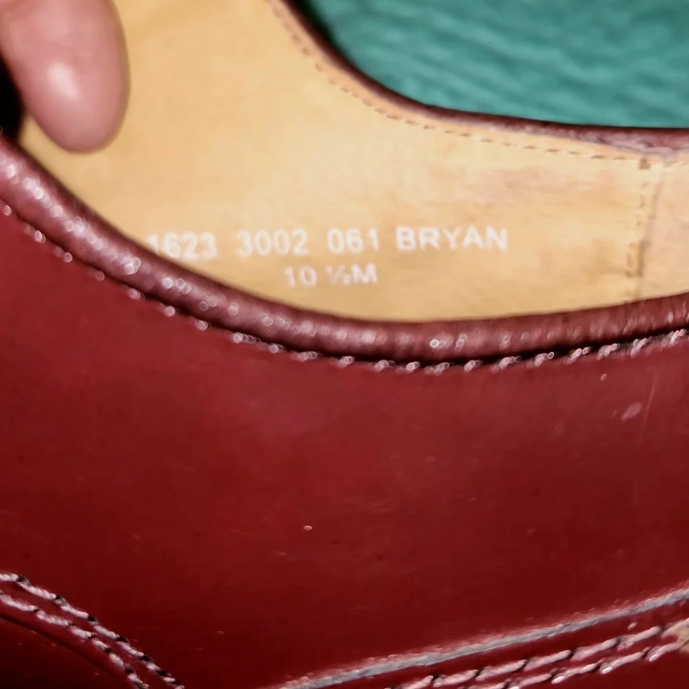 Classic Style Jos. A. Bank Brown Leather Cap Toe Oxfords – Size 10.5- MAKE OFFER