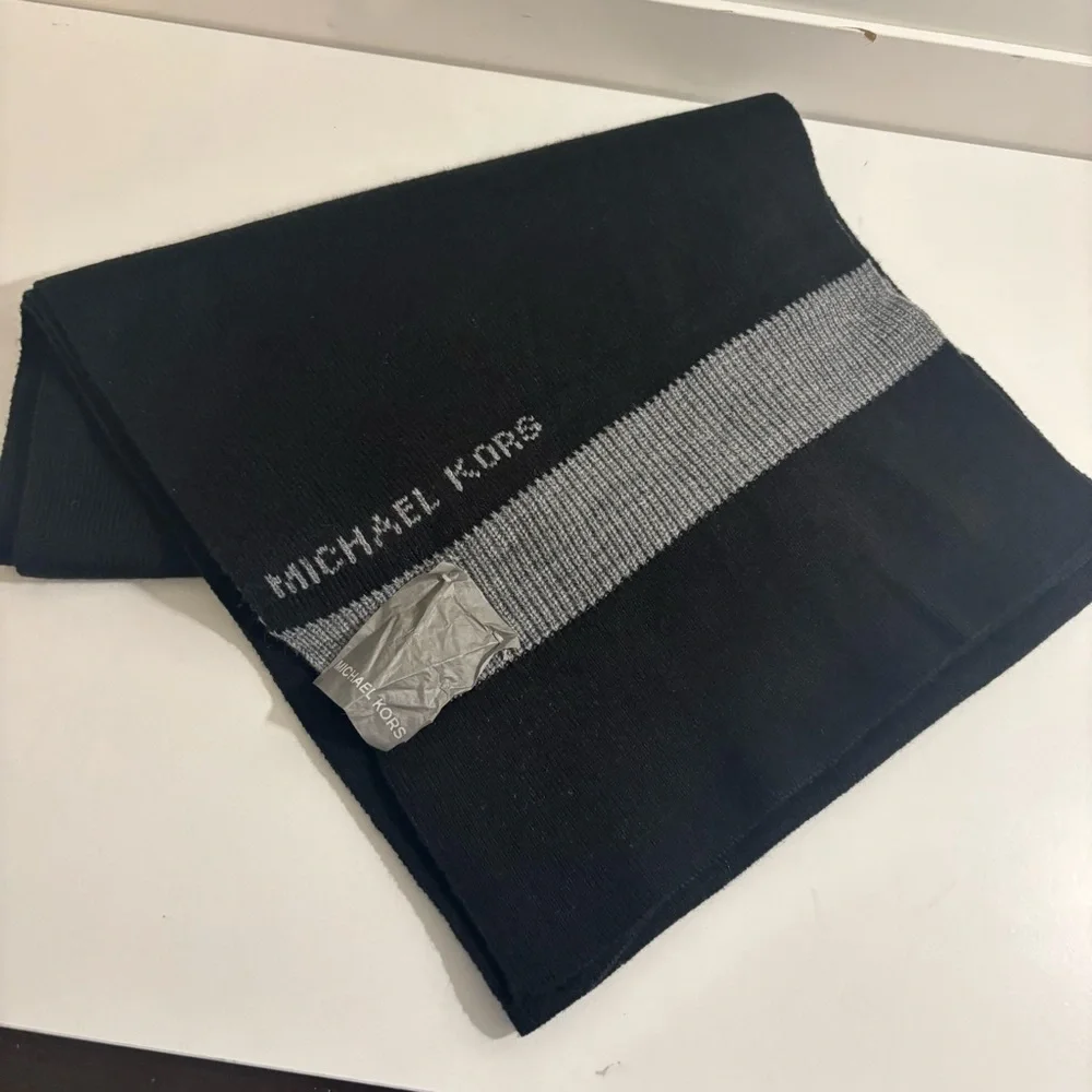 Michael Kors sophisticated michael