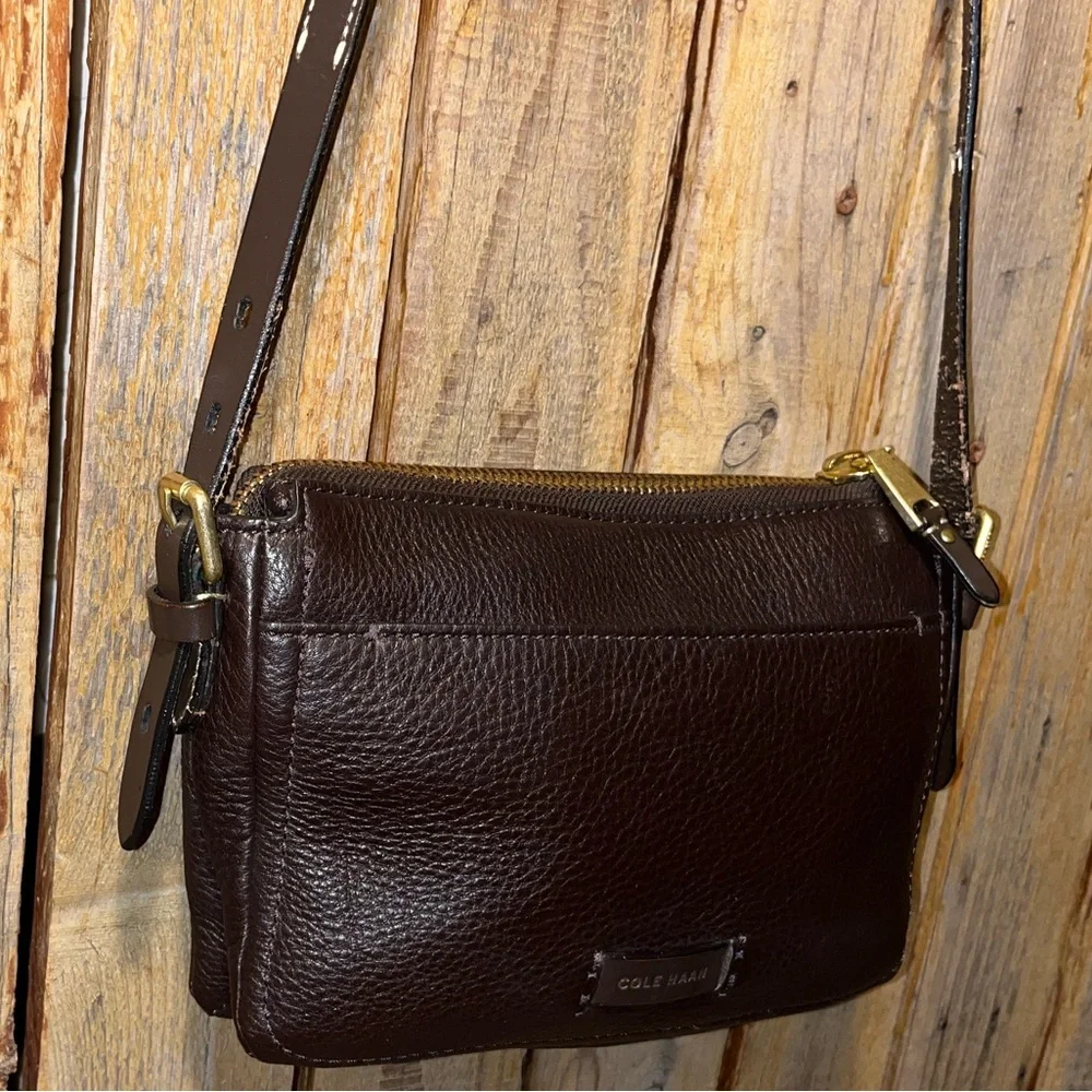 Cole Haan bag excellent
