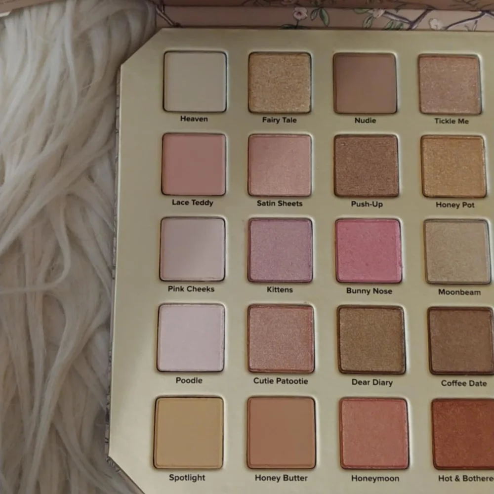❤️FIRM! TOO FACED NATURAL LOVE EYESHADOW PALETTE (LIMITED EDITION)