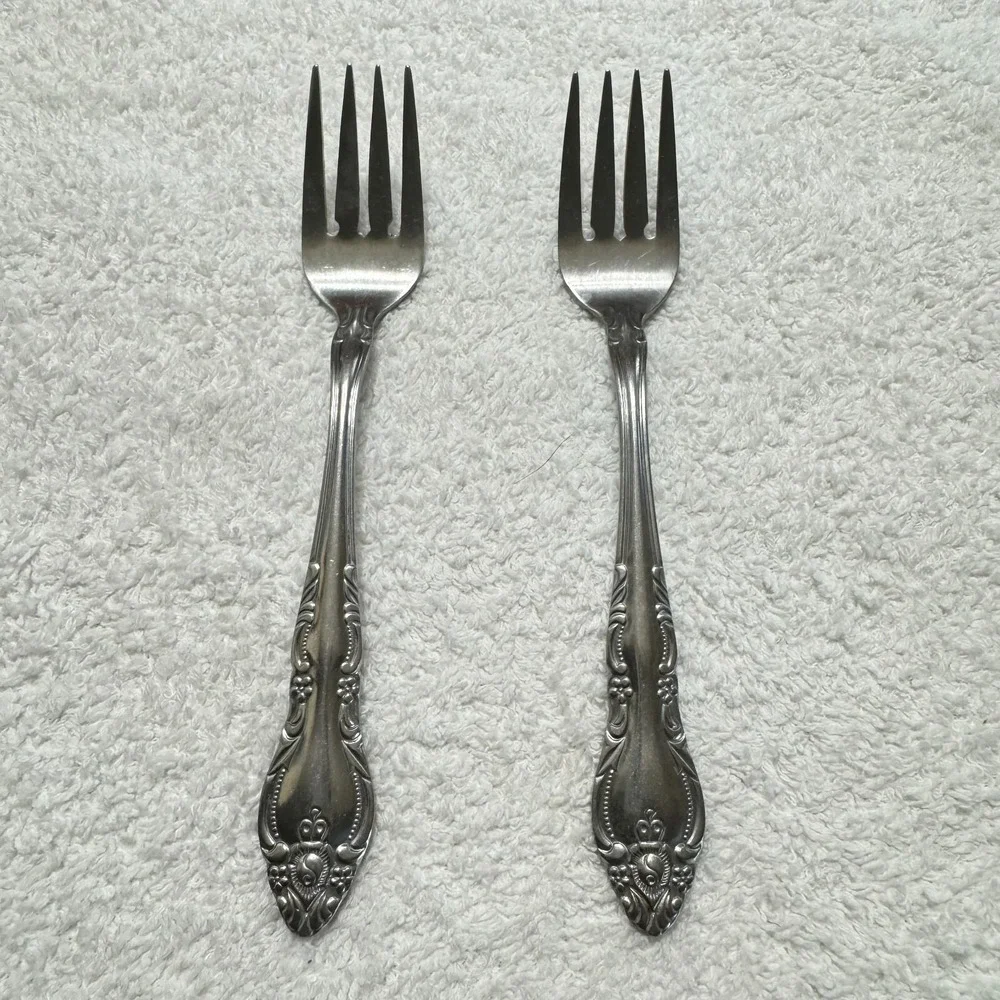 SET 2 DESERT FORKS ONEIDA NORTHLAND MALMAISON STAINLESS ATEEL KOREA ROSE