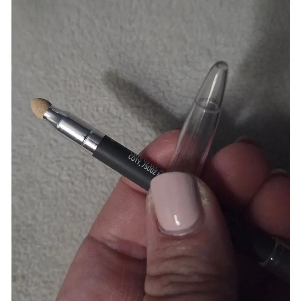 COVERGIRL selling this