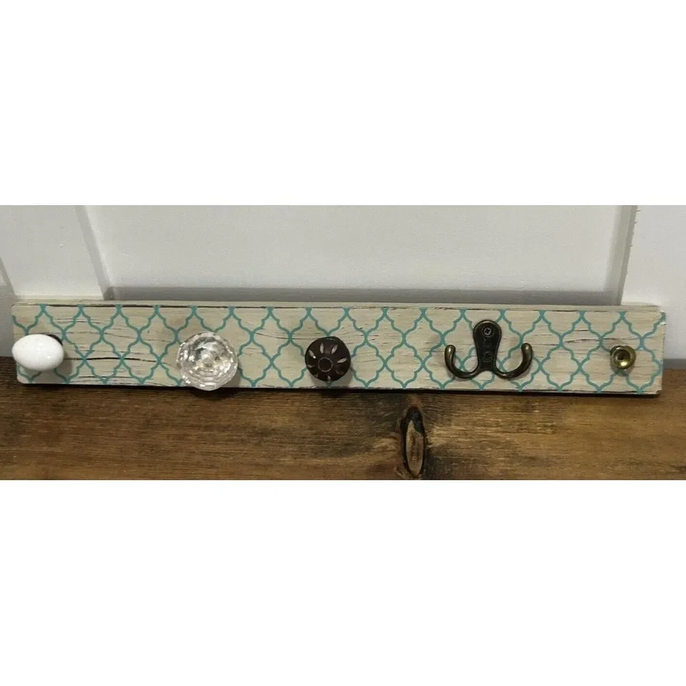 Rustic Wood Key‎ Holder For Wall Farmhouse Wall Shelf Wall Mounted Home Decor
