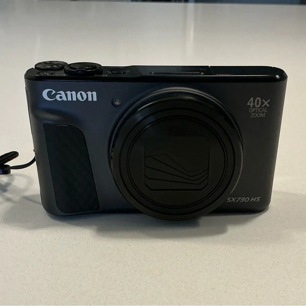 Canon Black Compact Camera with Charger