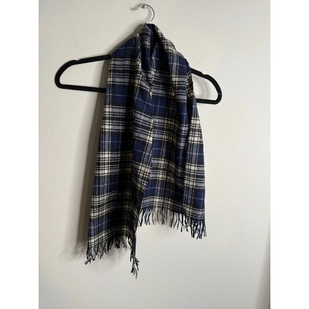Pendleton Unisex Wool Scarf‎ Plaid Blue Ivory Vintage Fringe Made in USA Cozy
