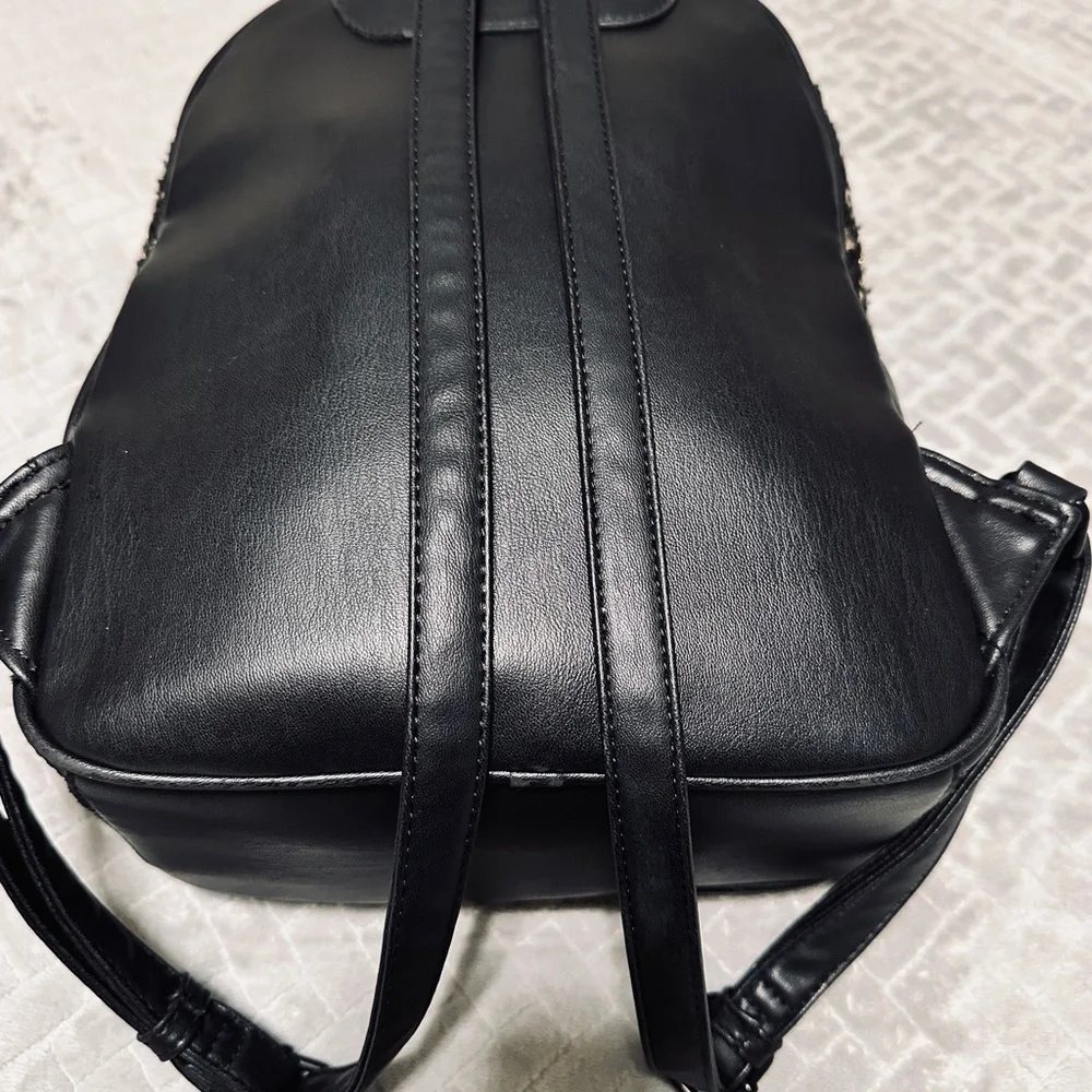 Badgley Mischka are big zip
