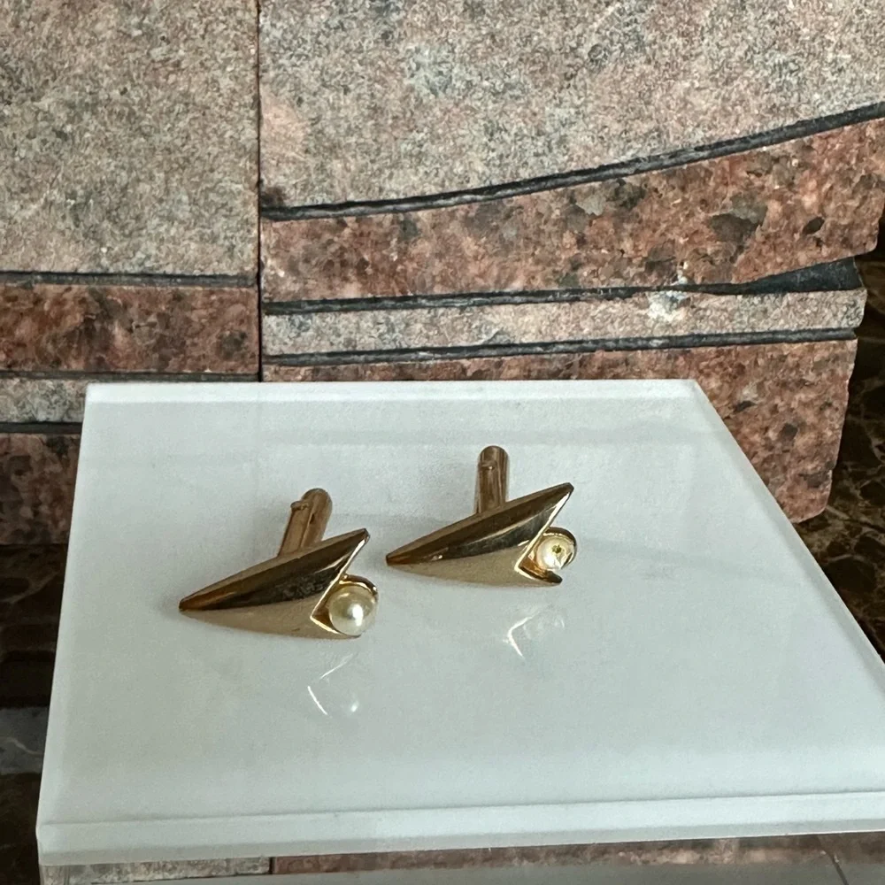 Swank Vintage Paper Airplane Gold Toned Cuff Links With Pearl Accents