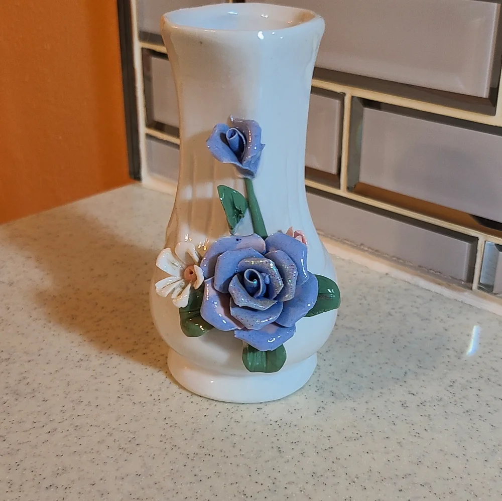 Vintage bud vase