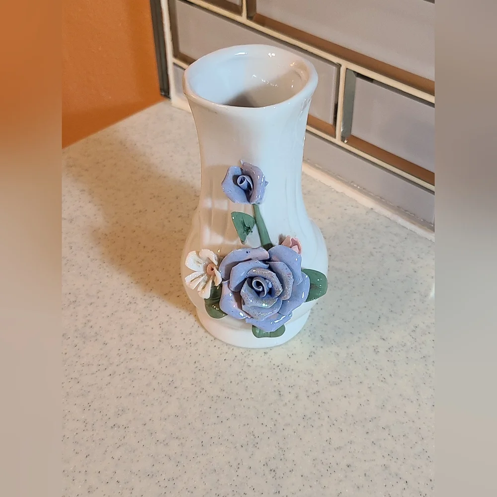 Vintage bud vase