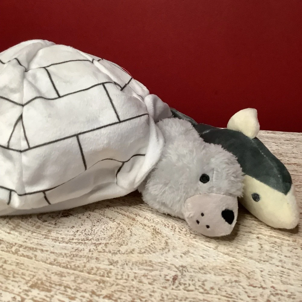 Pet Shoppe igloo dog