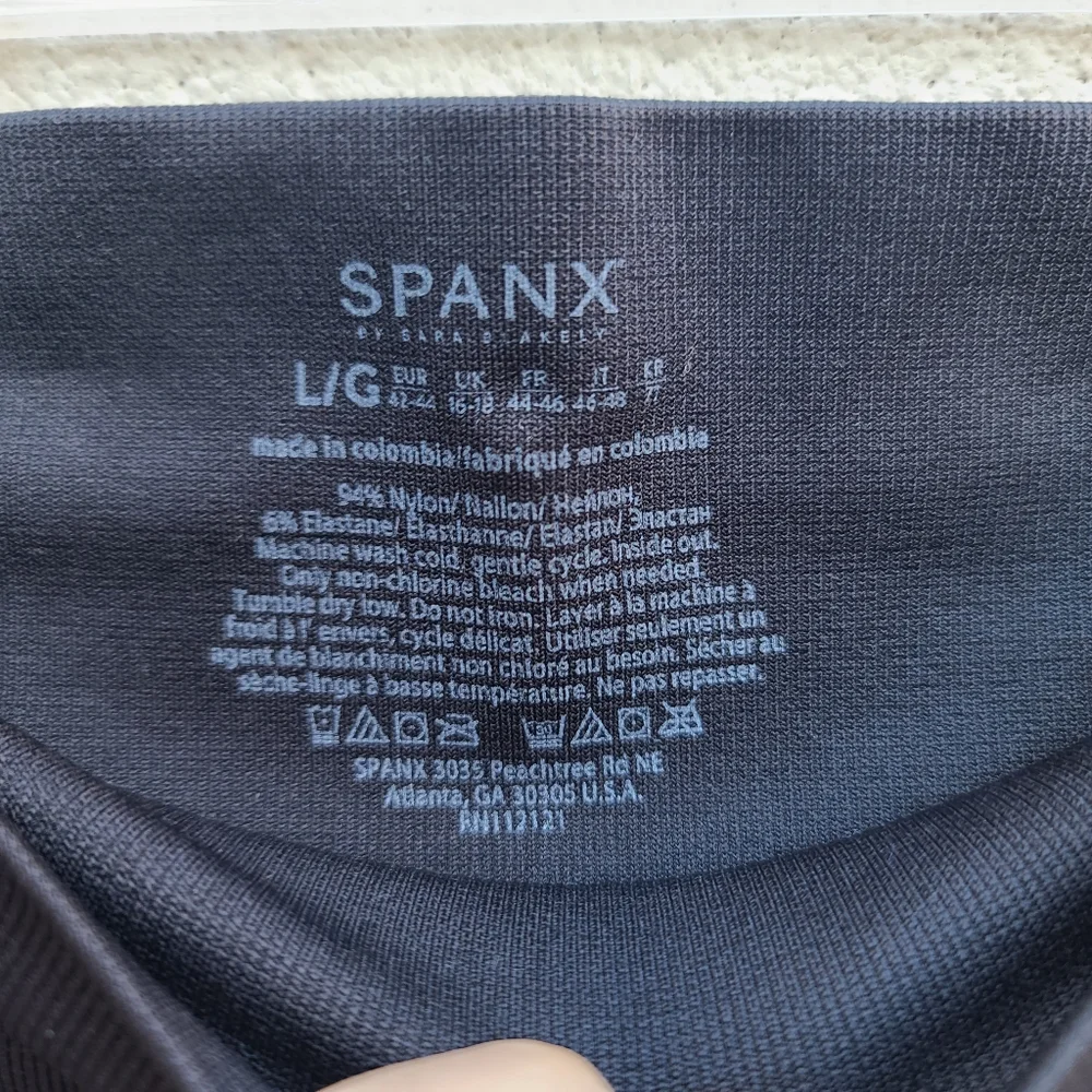 Spanx | Look at Me Seamless Stretchy Knit Leggings in Very Black Size Large