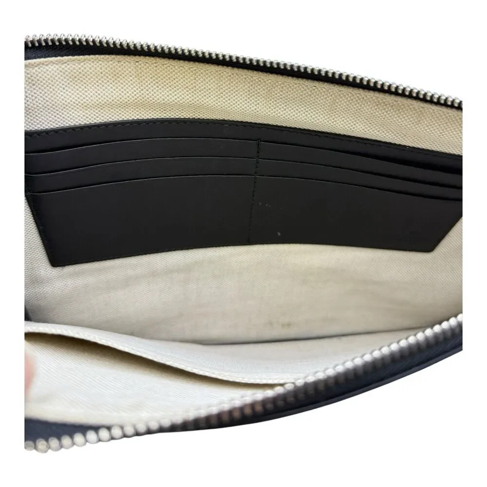 Gucci certificate clutch fashion