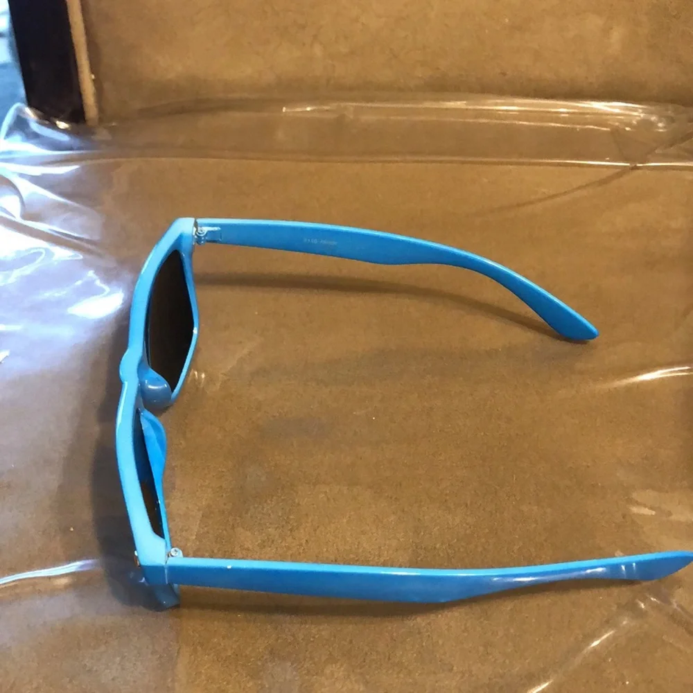 N/A blue mirror
