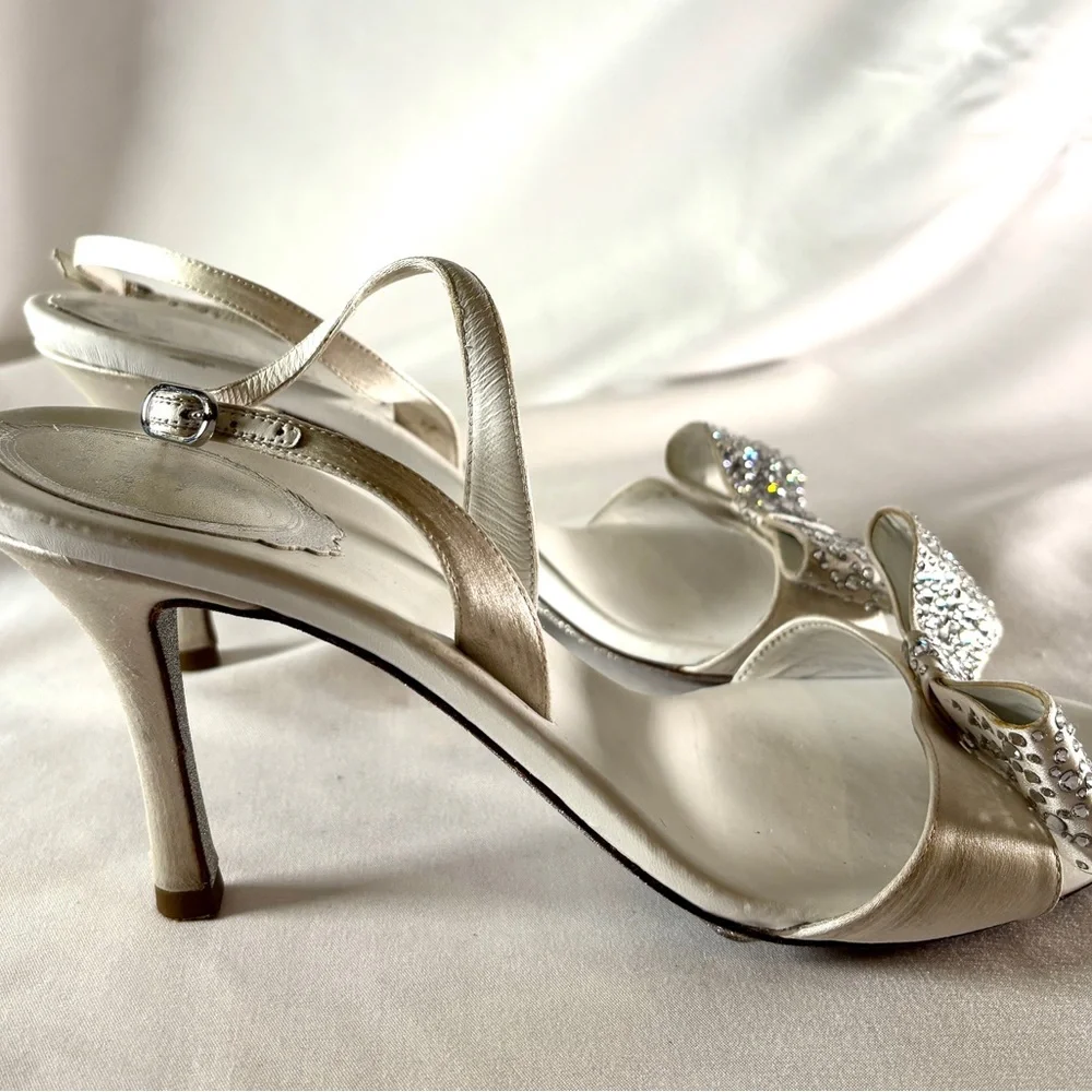 Rene Caovilla Crystal Bow Satin White Heels Bridal Evening Sandals