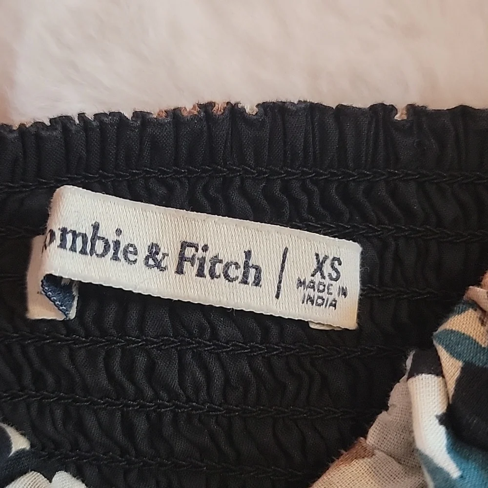 Abercrombie & Fitch 100% cotton
