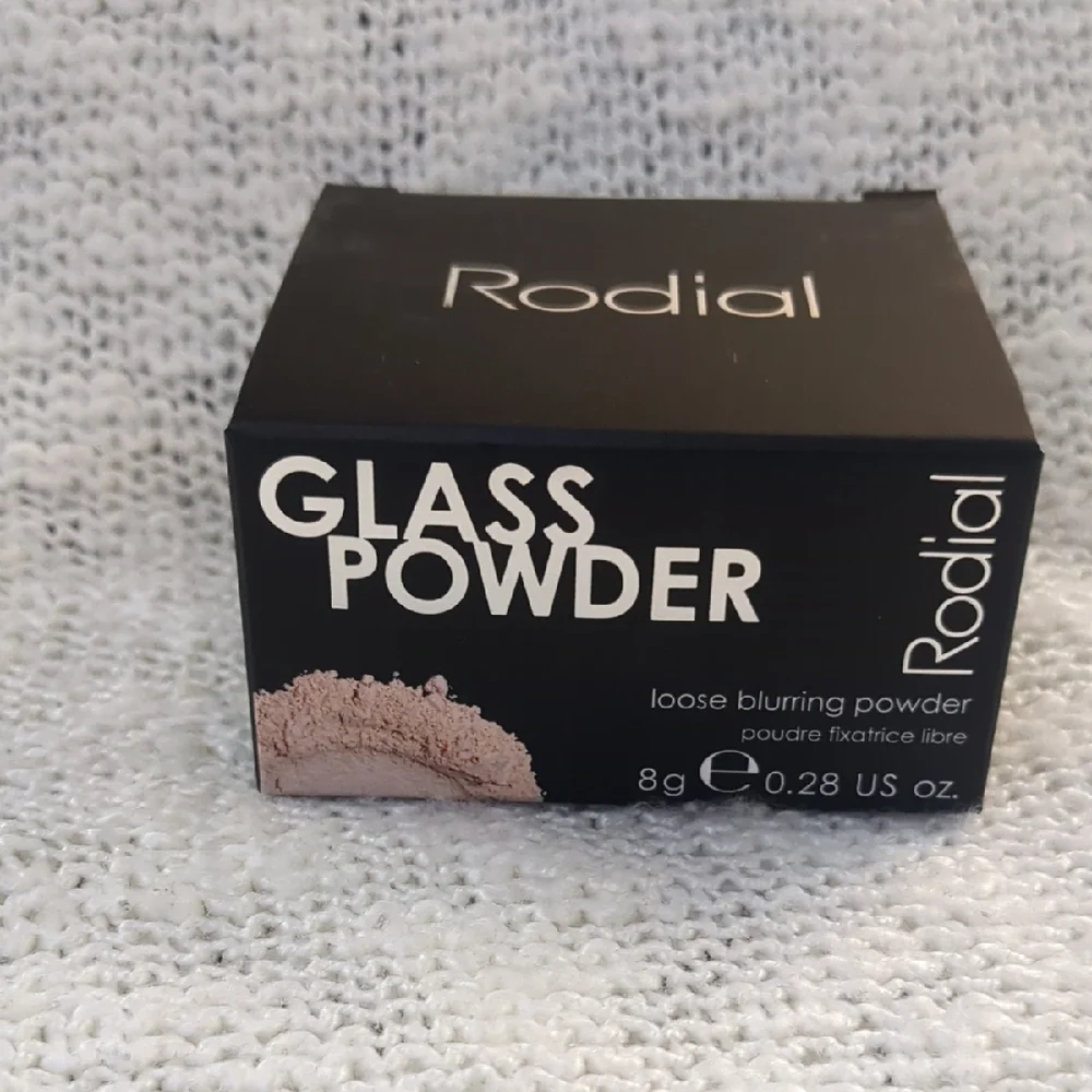 Rodial glass powder