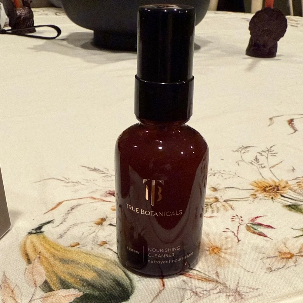 NIB 1.7 oz travel size True Botanicals Nourishing Cleanser NEVER USED
