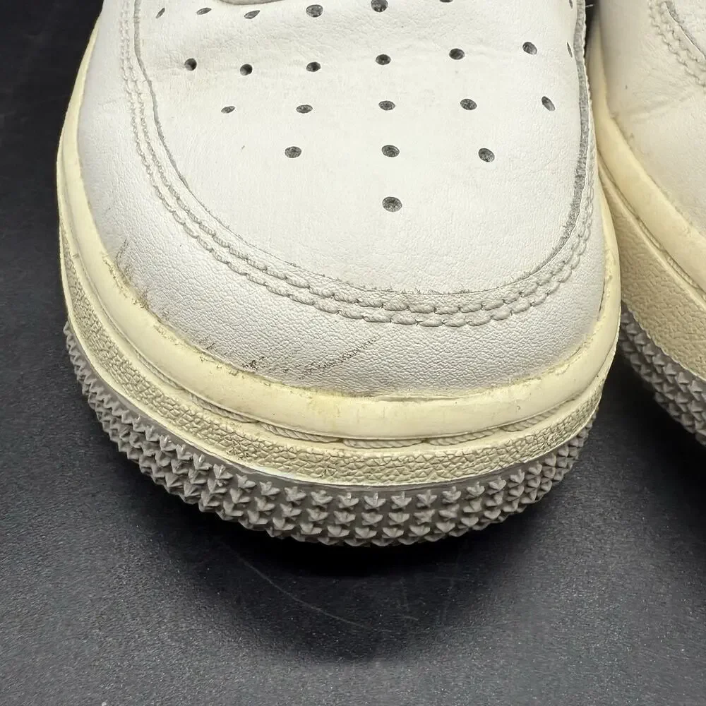 Nike high scuffing 100
