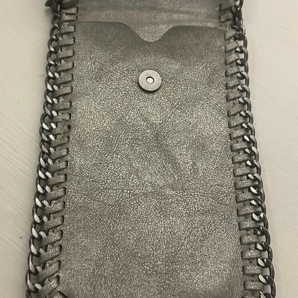 N/A elegant gray