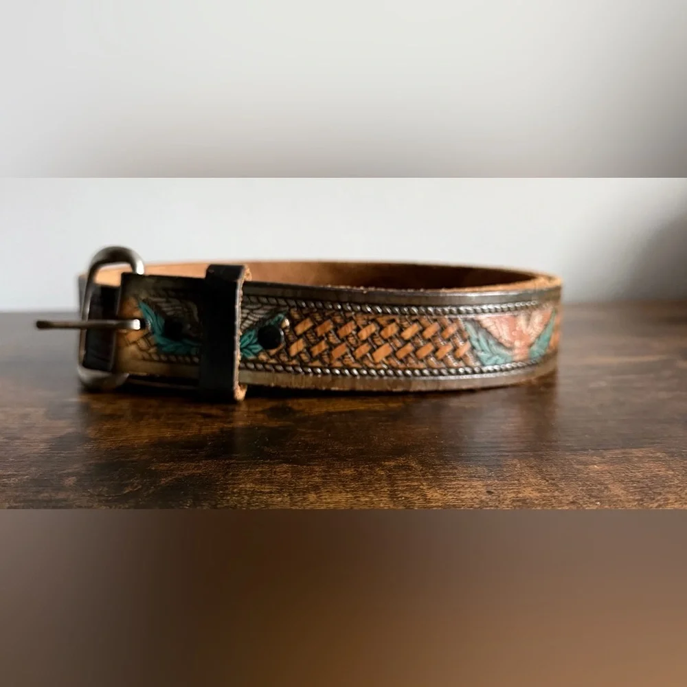 Vintage Tooled Leather Belt – Southwestern Motif – Made in USA