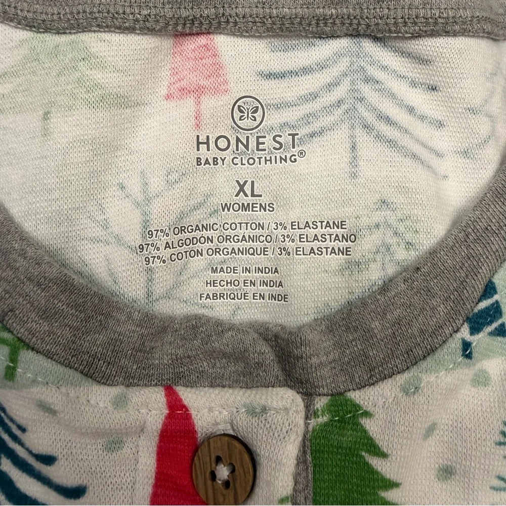 The Honest Company Ladies XL Festive “Feelin Pine” Xmas Tree Pajama Top Cotton