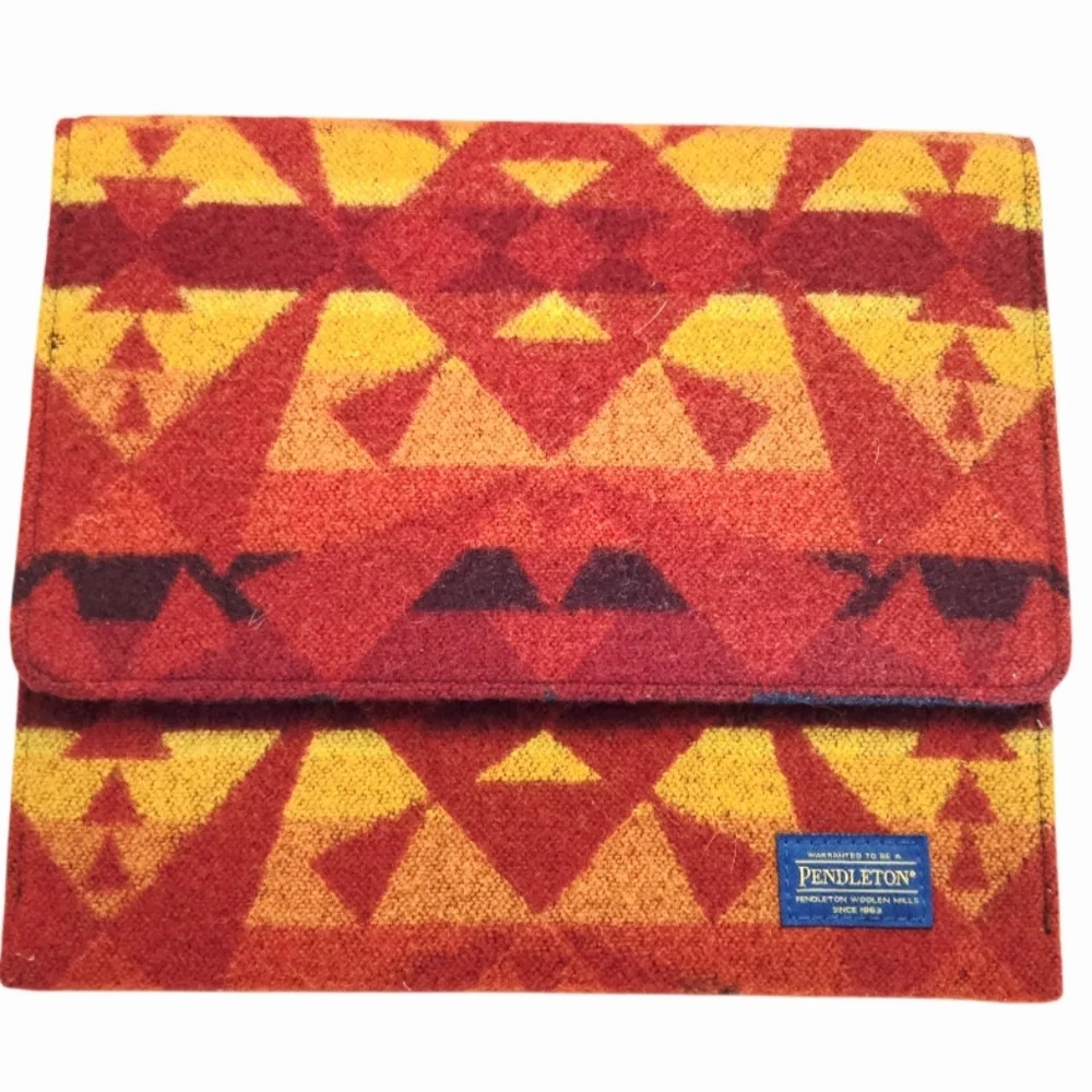 NWT *Red Pendleton Southwestern Woolen Mills - Electronic Tablet Case Holder