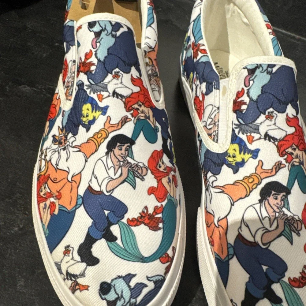 Men's Ground up Brand Disney, Little Mermaid Size 13