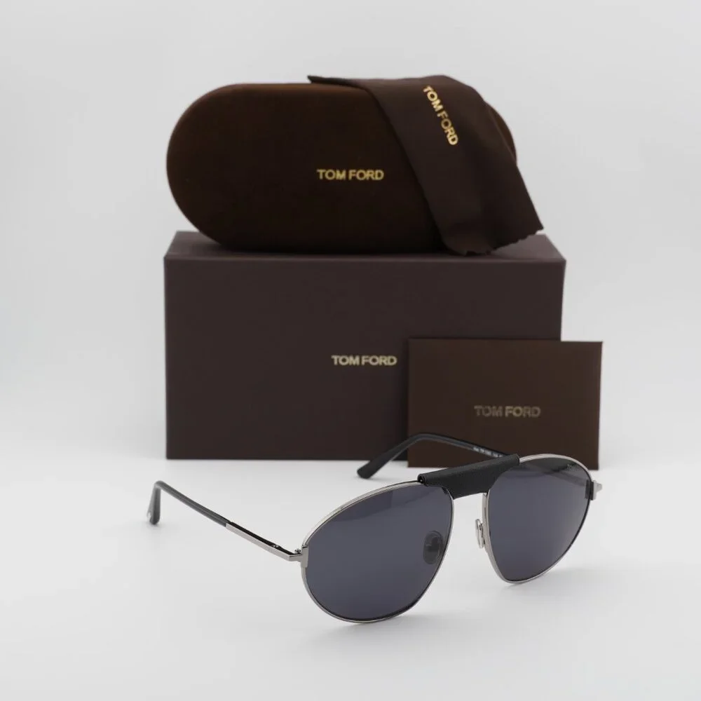 Tom Ford model ft1095