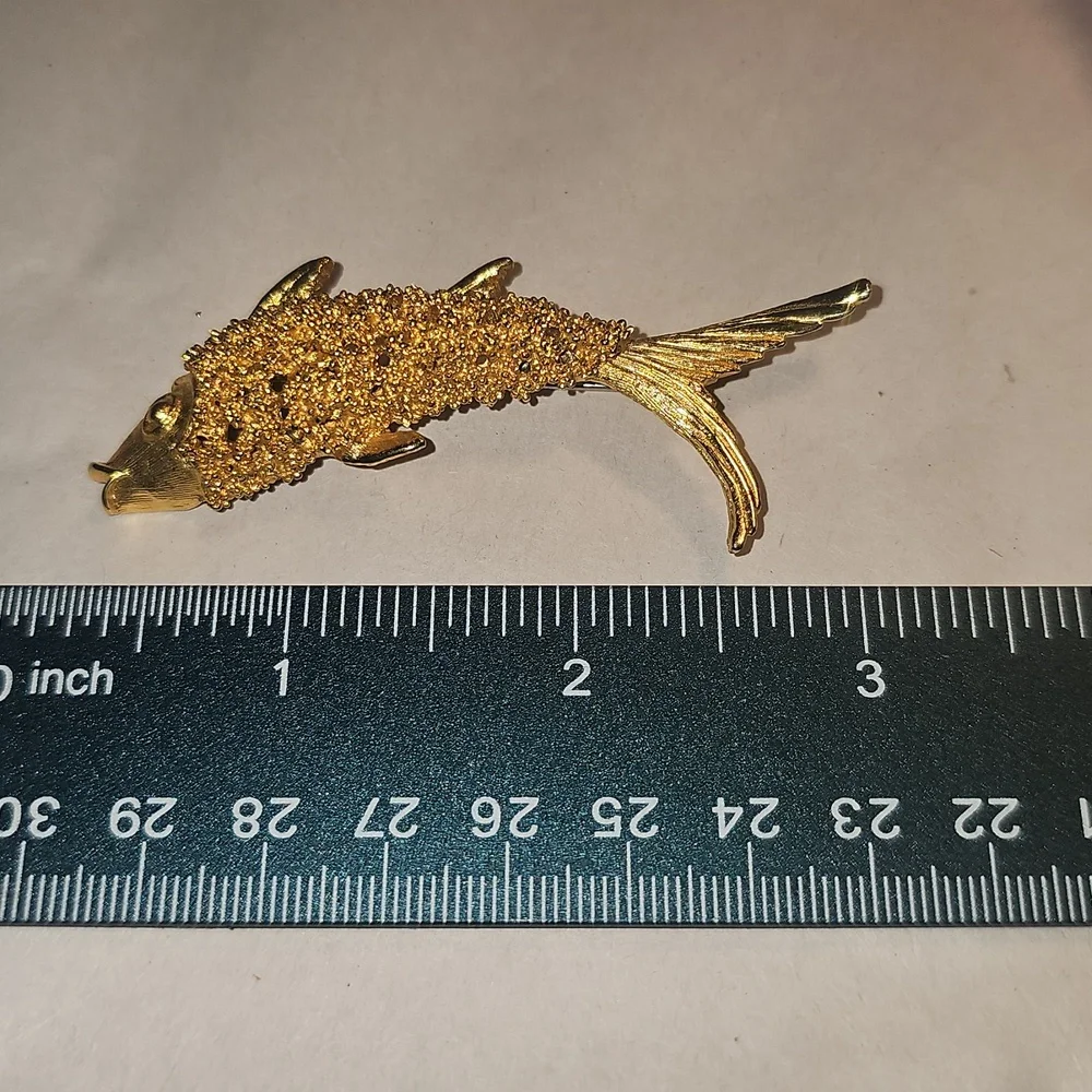 BSK Vintage Gold Fish-Shaped Brooch