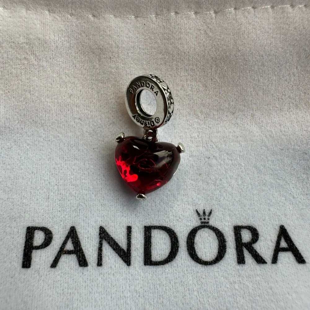Disney x PANDORA Mickey & Minnie Mouse Kiss Red Murano Glass Dangle Charm