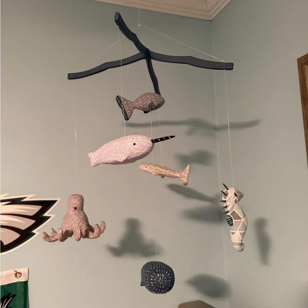 Crate&Barrel delightful mobile