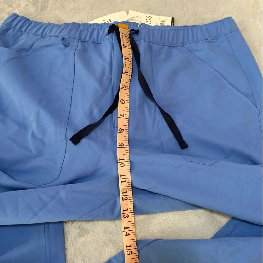 Figs zip style