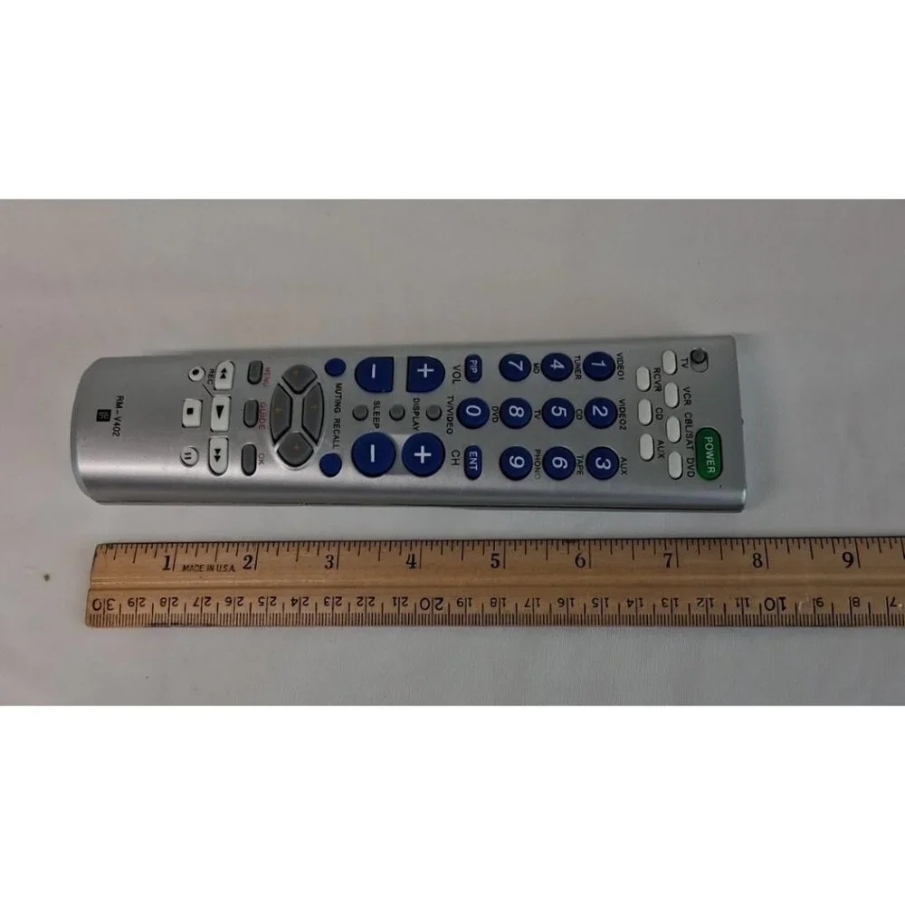 Remote Control RM-V402 Multibrand Remote Commander Copyright 2003 Sony Corp. NOS