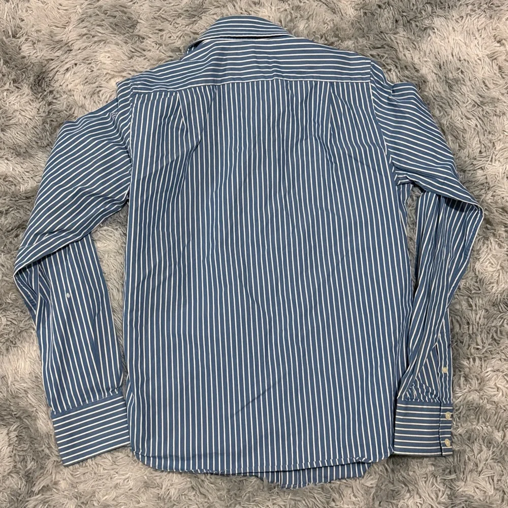 Abercrombie & Fitch shirt Medium button down used